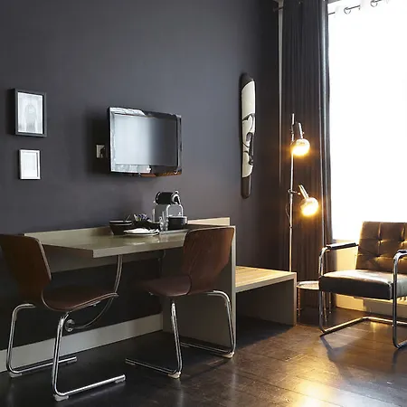 Otel Weber 397 2*